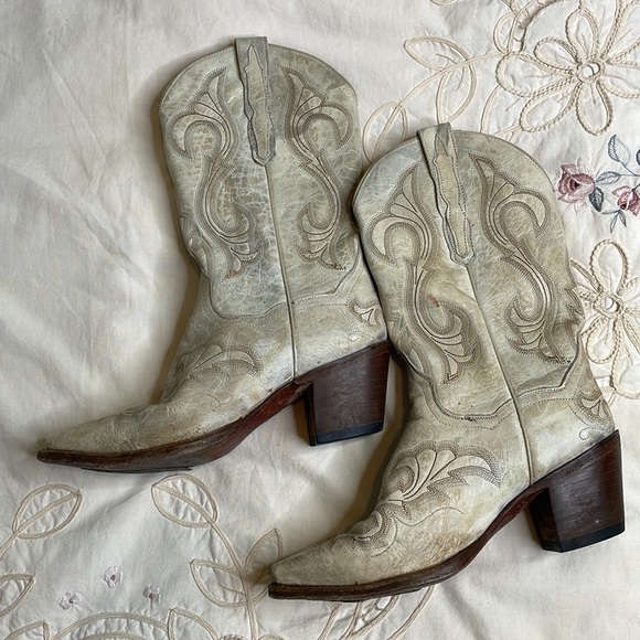 Dan Post Shoes - Dan Post El Paso western distressed pointed to leather cowboy boots